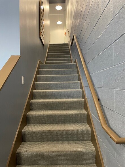 More Photos Of 3852 Dulles South Ct, Chantilly Warehouse For Lease