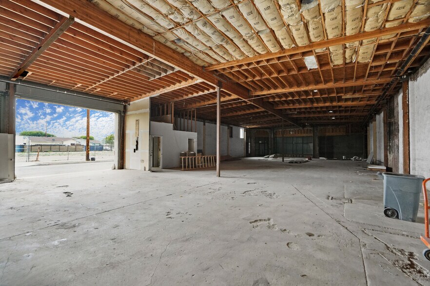 More Photos Of 741 E Compton Blvd, Compton Storefront For Lease