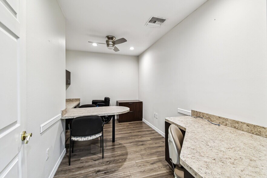More Photos Of 7720 W Waters Ave, Tampa Office For Lease
