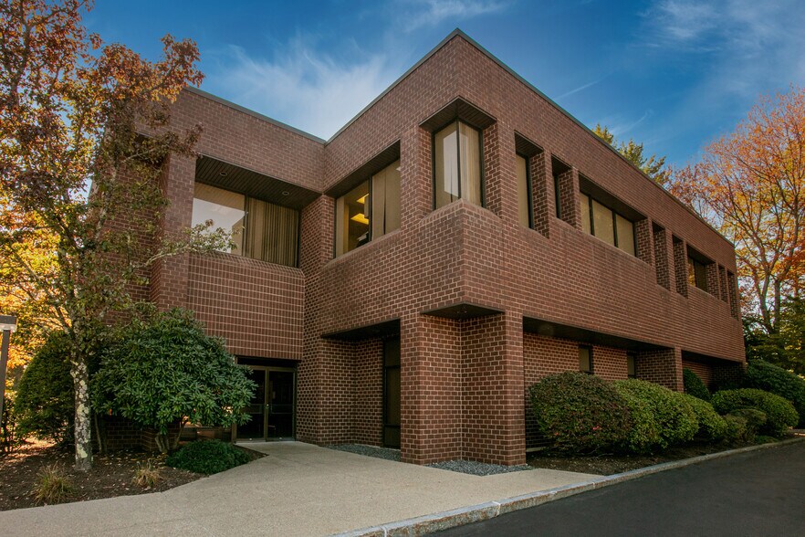 More Photos Of 117 Water St, Milford Office For Lease
