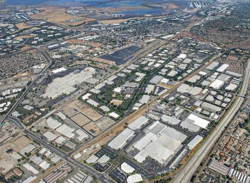 More Photos Of 688-698 Gibraltar Ct, Milpitas Research And Development For Lease