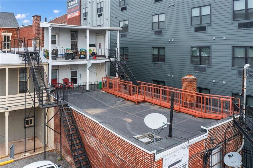 More Photos Of 960 W Hamilton St, Allentown Storefront Retail Residential For Lease