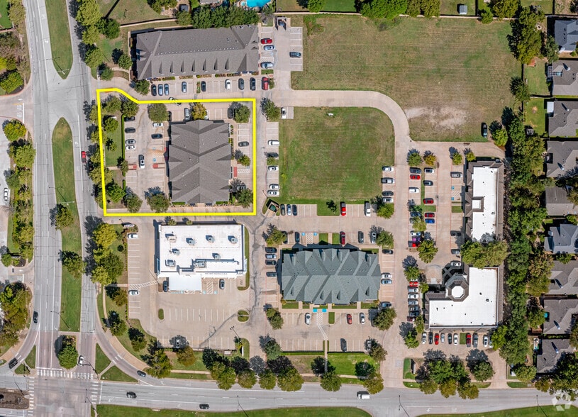 More Photos Of 5407 Basswood Blvd, Fort Worth Medical For Lease