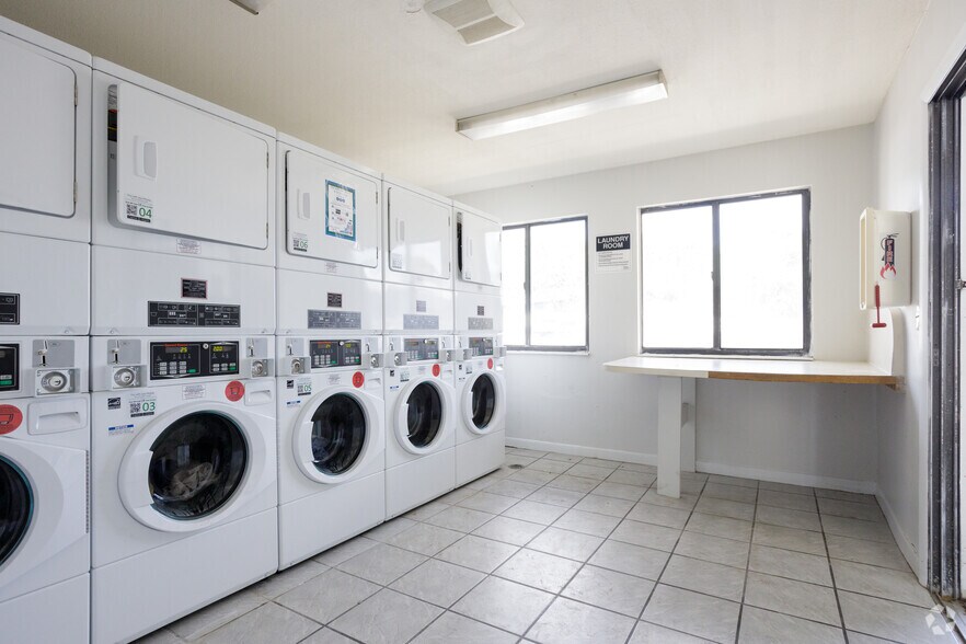 More Photos Of 150 E University Blvd, Melbourne Apartments For Sale