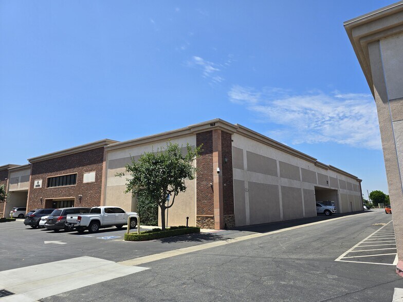 More Photos Of 920-968 W Palomares Ave, La Verne Warehouse For Lease
