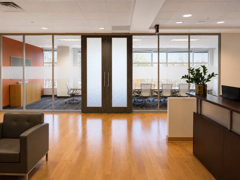 More Photos Of 6565 Americas Pky NE, Albuquerque Coworking Space