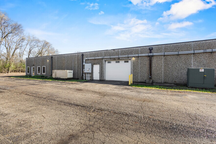 More Photos Of 2104 International Ln, Madison Light Distribution For Sale