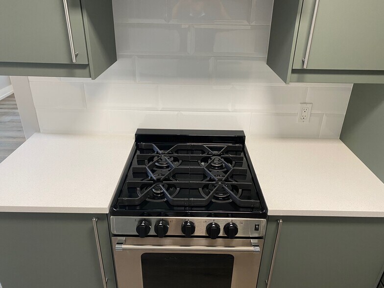 More Photos Of 1120 Logan St, Los Angeles Apartments For Sale