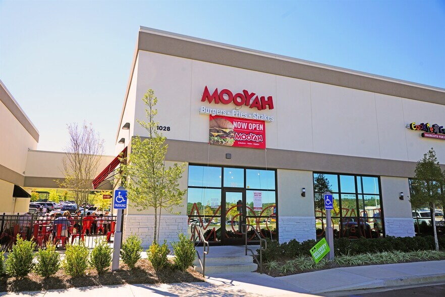 More Photos Of 5220 Peridot Pl, Hoover Storefront For Lease