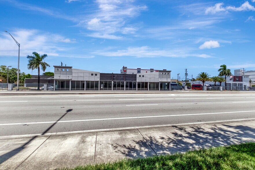 More Photos Of 925 W Broward Blvd, Fort Lauderdale Auto Dealership For Lease