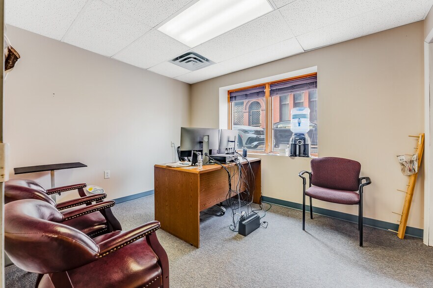 More Photos Of 224 Spruce St, Morgantown Office For Sale