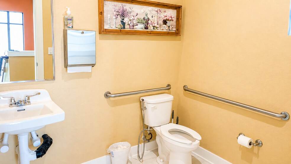 More Photos Of 231 Bella Katy Park, Katy Medical For Lease