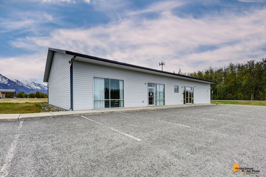 More Photos Of 1075 S Inner Springer Loop, Palmer Industrial For Sale