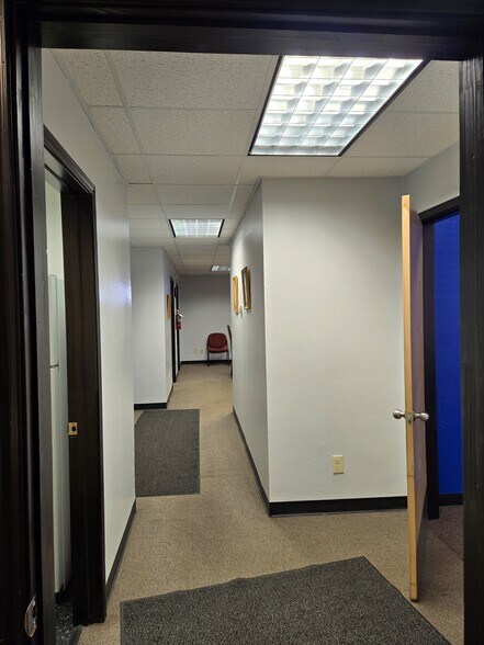 More Photos Of 700 S 10th St, McAllen Office For Sale