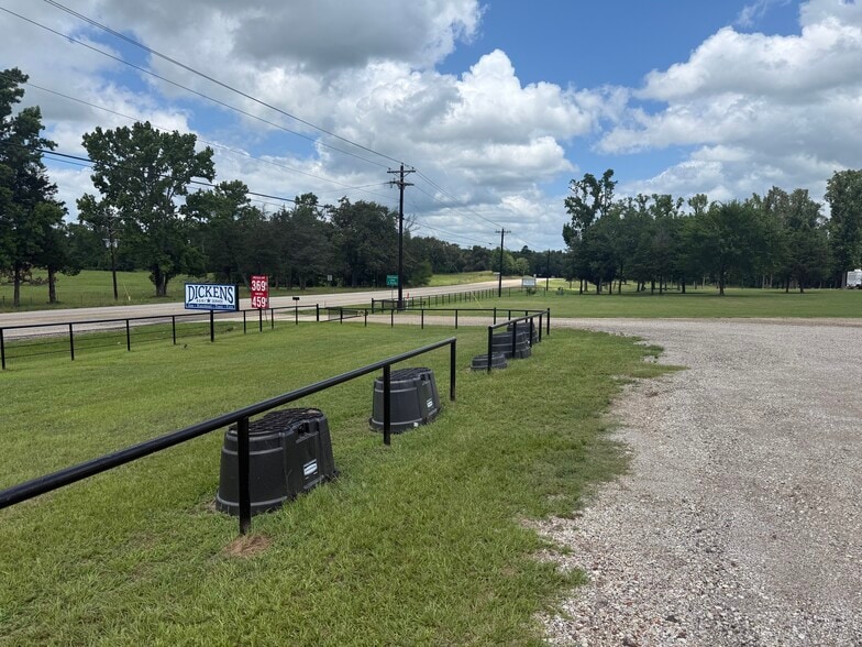 More Photos Of 17650 Texas 19, Montalba Auto Repair For Sale