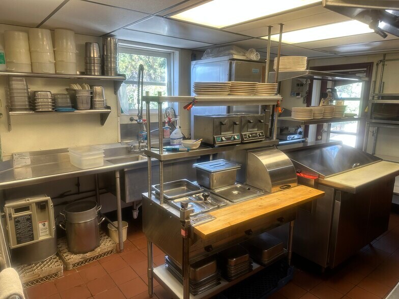 More Photos Of 189 E Lancaster Ave, Malvern Restaurant For Lease