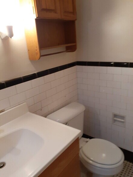 More Photos Of 112 School St, Clinton Multifamily For Sale