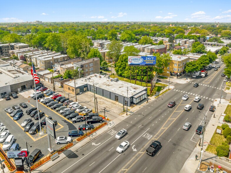 More Photos Of 2415 W Peterson Ave, Chicago Restaurant For Lease