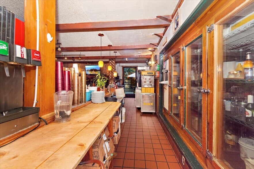 More Photos Of 337 W Big Bear Blvd, Big Bear City Restaurant For Sale