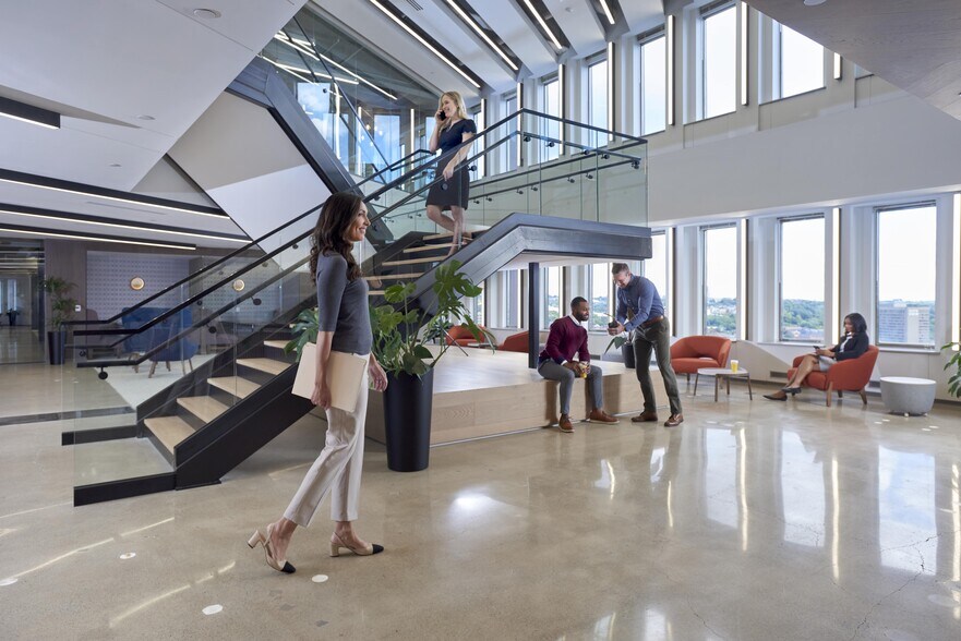 More Photos Of 600 Grant St, Pittsburgh Office For Lease