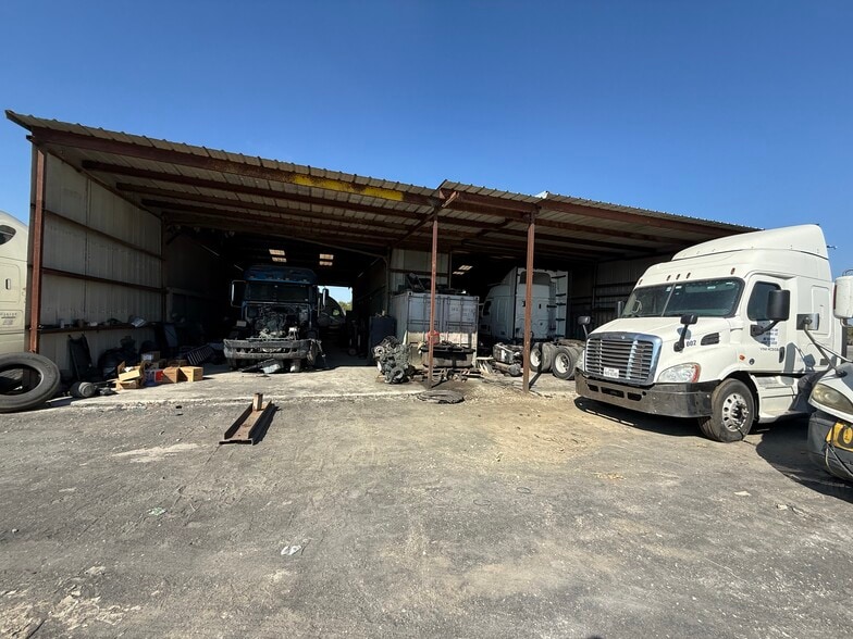 More Photos Of 5210 Fuqua St, Houston Land For Sale