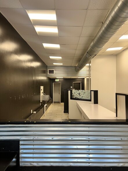 More Photos Of 839 W 36th St, Baltimore Restaurant For Lease