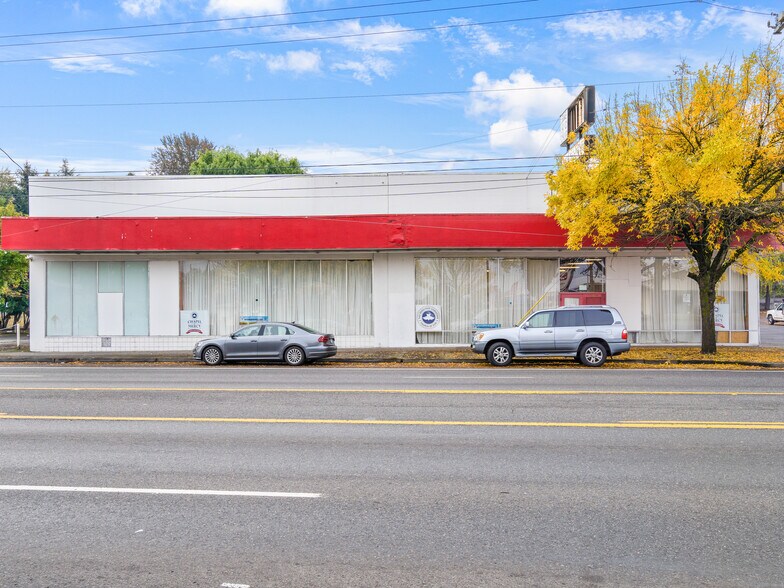 Primary Photo Of 10302 NE Sandy Blvd, Portland Freestanding For Lease