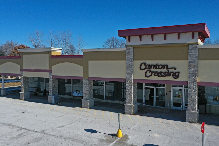 More Photos Of 1741 E Chestnut St, Canton Storefront For Lease