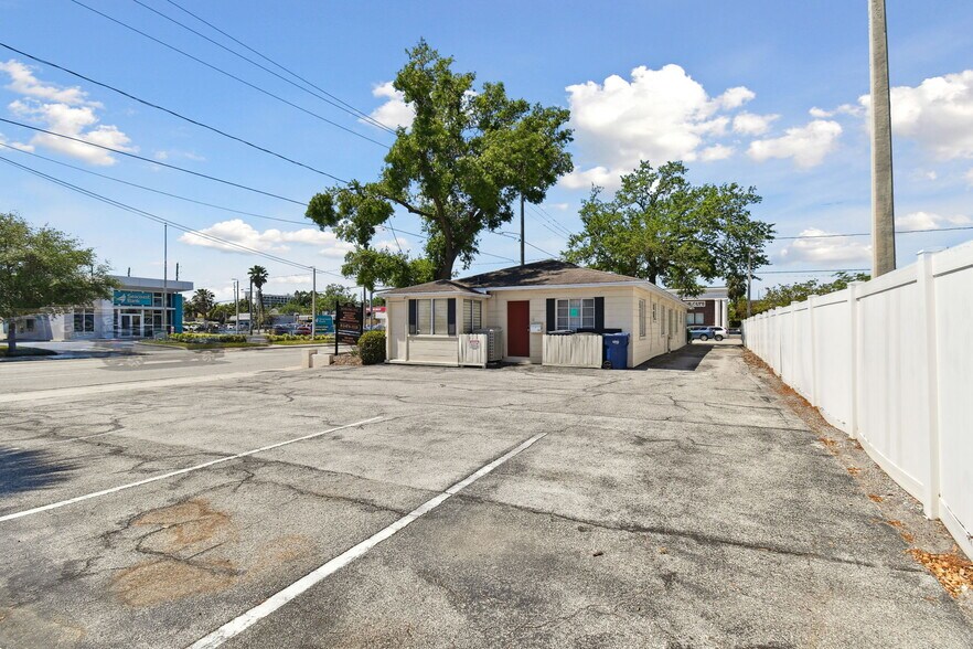 More Photos Of 3019 W Azeele St, Tampa Loft Creative Space For Sale