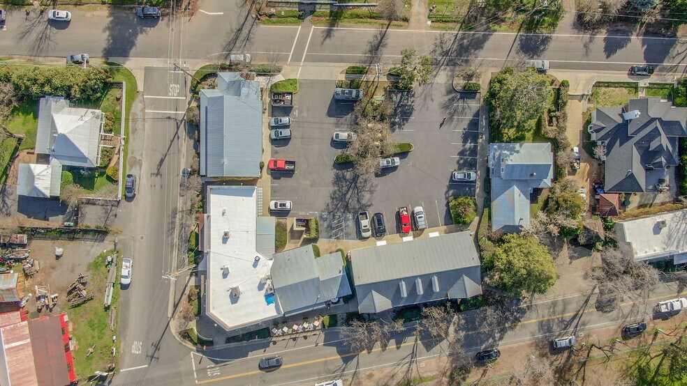 More Photos Of 219 Main St, Murphys Storefront For Sale