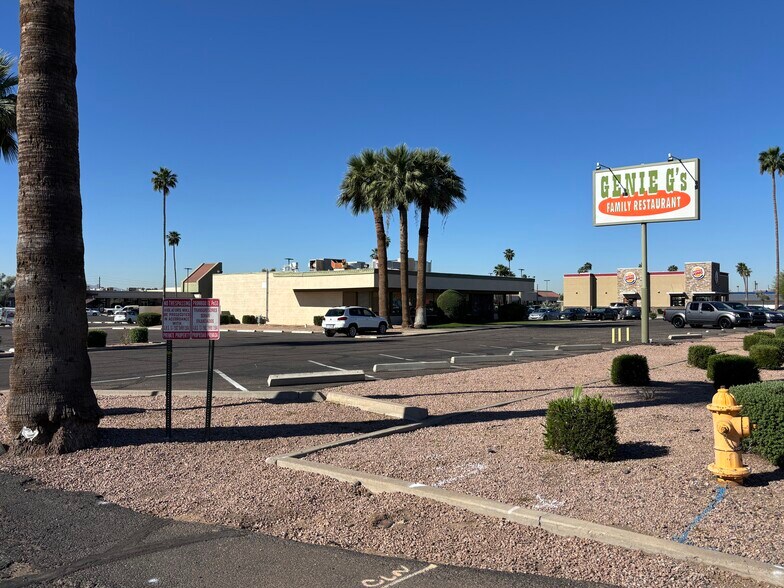 More Photos Of 7349 W Indian School Rd, Phoenix Restaurant For Sale