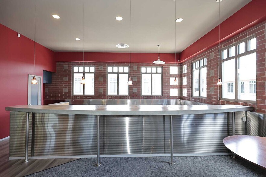 More Photos Of 2812 N Norwalk, Mesa Office For Sale