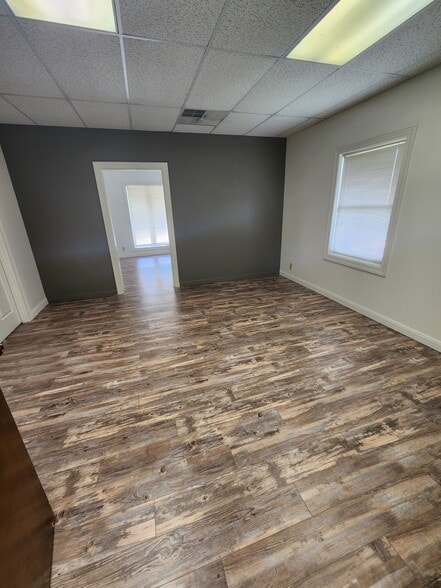 More Photos Of 308 Evergreen Rd, Louisville Office For Lease