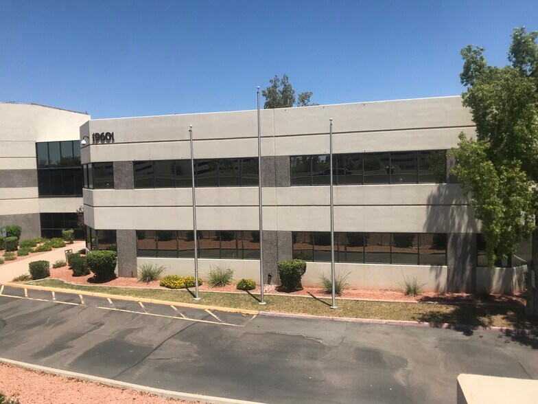 More Photos Of 19601 N Black Canyon Hwy, Phoenix Loft Creative Space For Lease