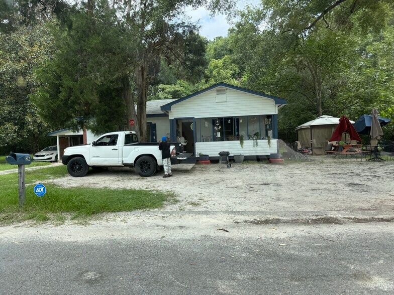 More Photos Of 1940 Danielle Dr, Waycross Apartments For Sale