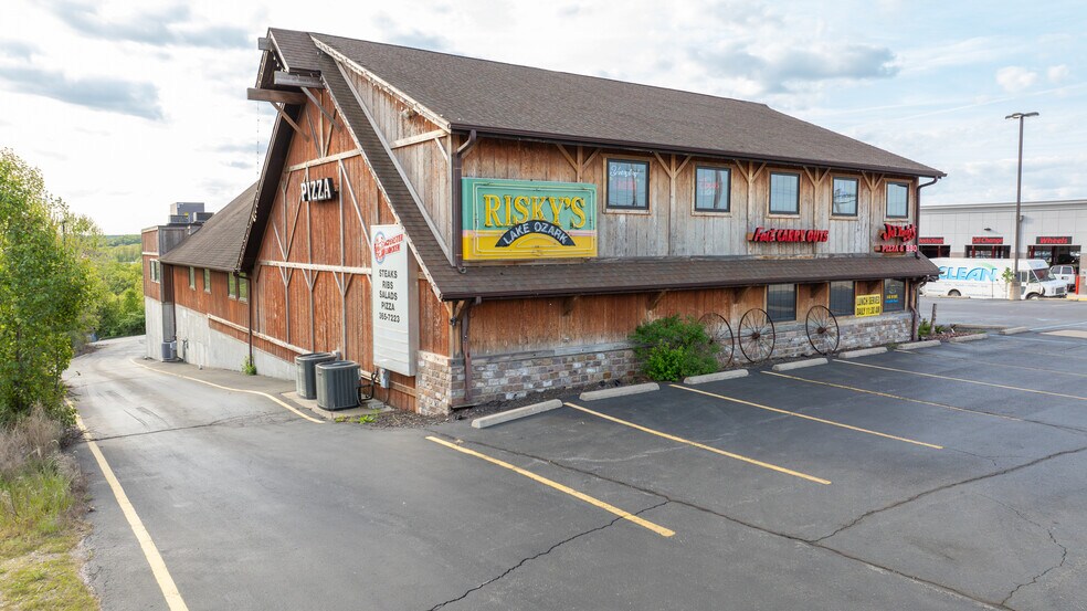 More Photos Of 1815 Bagnell Dam Blvd, Lake Ozark Restaurant For Sale