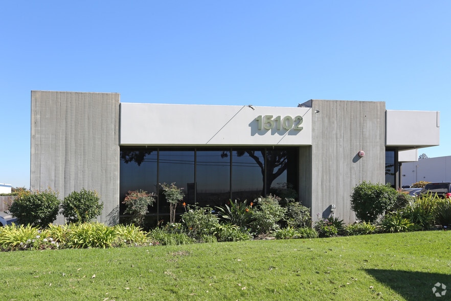 More Photos Of 15102 Bolsa Chica St, Huntington Beach Light Manufacturing For Lease