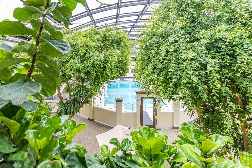 More Photos Of 5105 S Howell Ave, Milwaukee Hotel For Sale