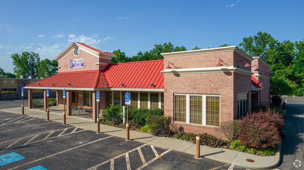 More Photos Of 2199 Riverside Dr, Columbus Restaurant For Lease