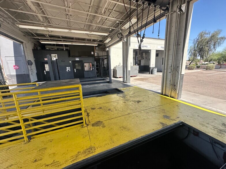 More Photos Of 10380 N 91st Ave, Peoria Auto Repair For Lease