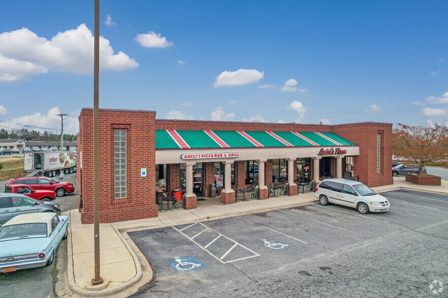 More Photos Of 929 Concord Pky S, Concord Unknown For Lease