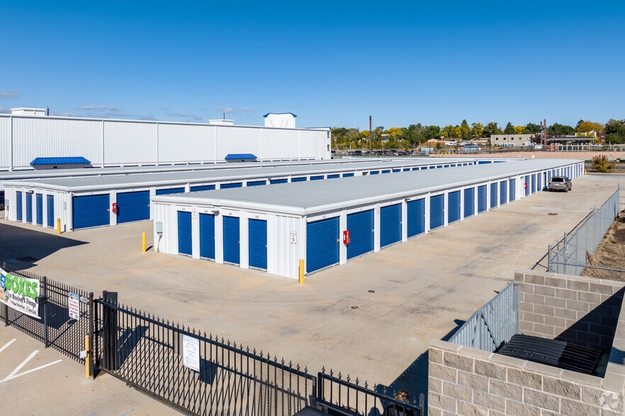 More Photos Of 4911 W 58th Ave, Arvada Warehouse For Lease