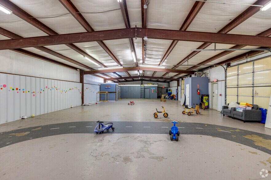 More Photos Of 13290 S 80th East Ave, Bixby Warehouse For Lease