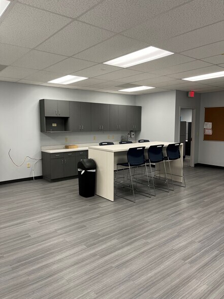 More Photos Of 300 Chastain Center Blvd, Kennesaw Office For Lease