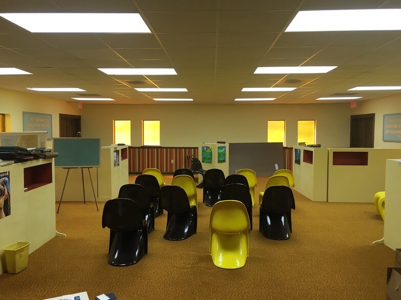 More Photos Of 1701 Windsor Rd, Kinston Religious Facility For Sale