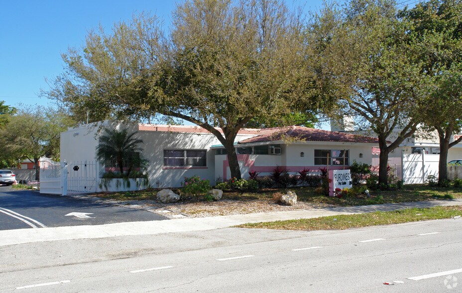 More Photos Of 225 NW 20th St, Boca Raton Freestanding For Lease