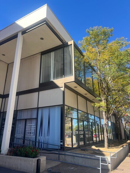 More Photos Of 677 S Colorado Blvd, Denver Office For Sale