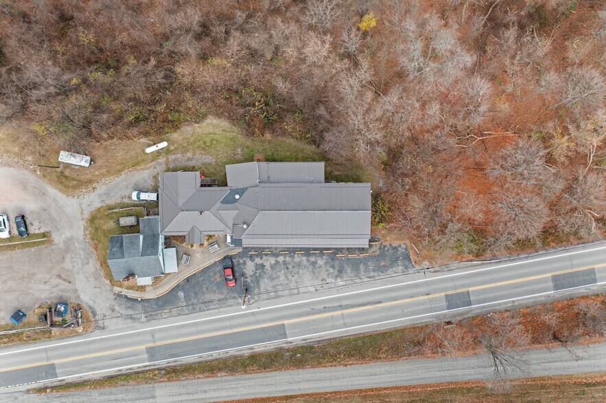 More Photos Of 1769 E National Pike, Scenery Hill Restaurant For Sale