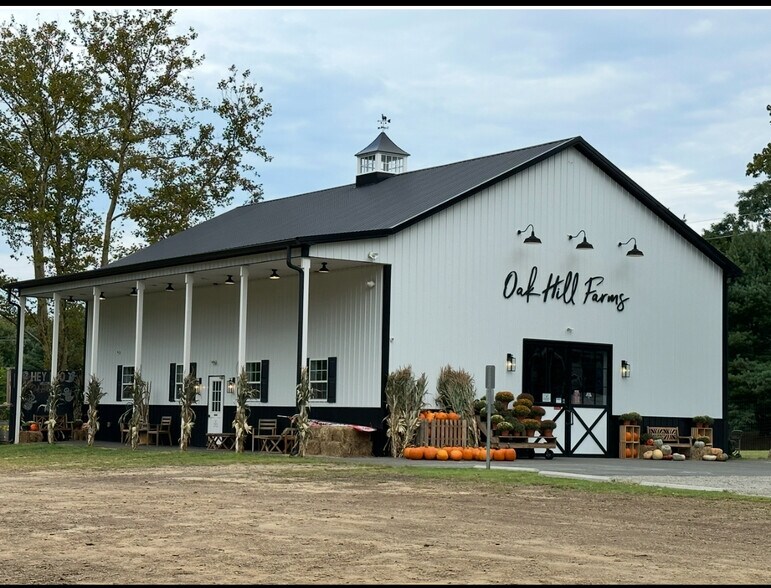 More Photos Of 177 Stillwell Rd, Holmdel General Retail For Sale