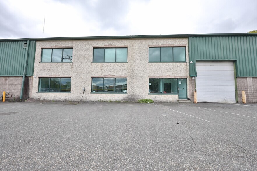 More Photos Of 126 E Dickerson St, Dover Warehouse For Sale